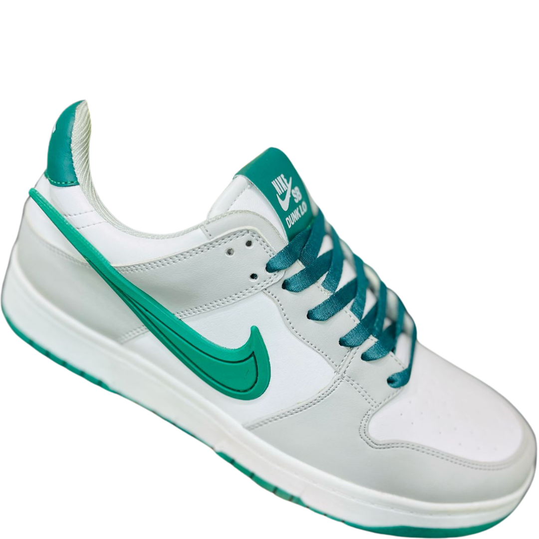 Nike Men Dunk Low Retro Sneakers