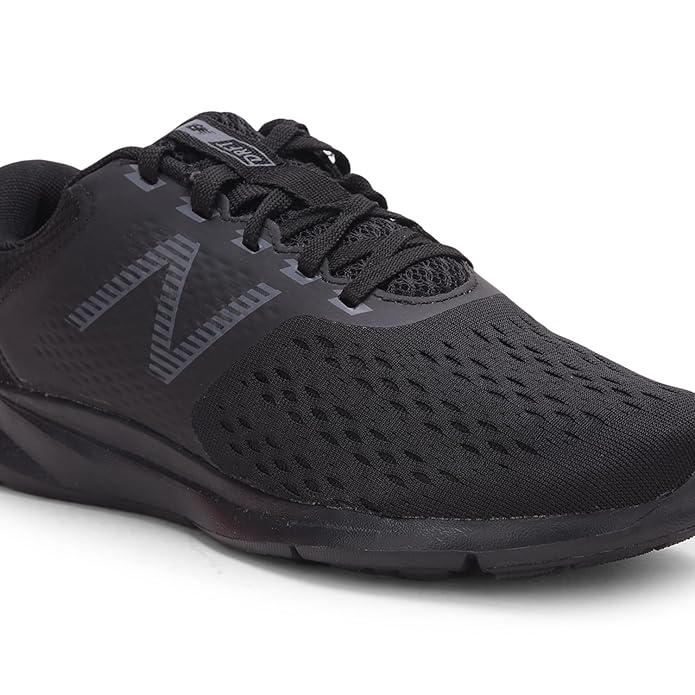 New Balance Men's Drift Model Sports Shoe