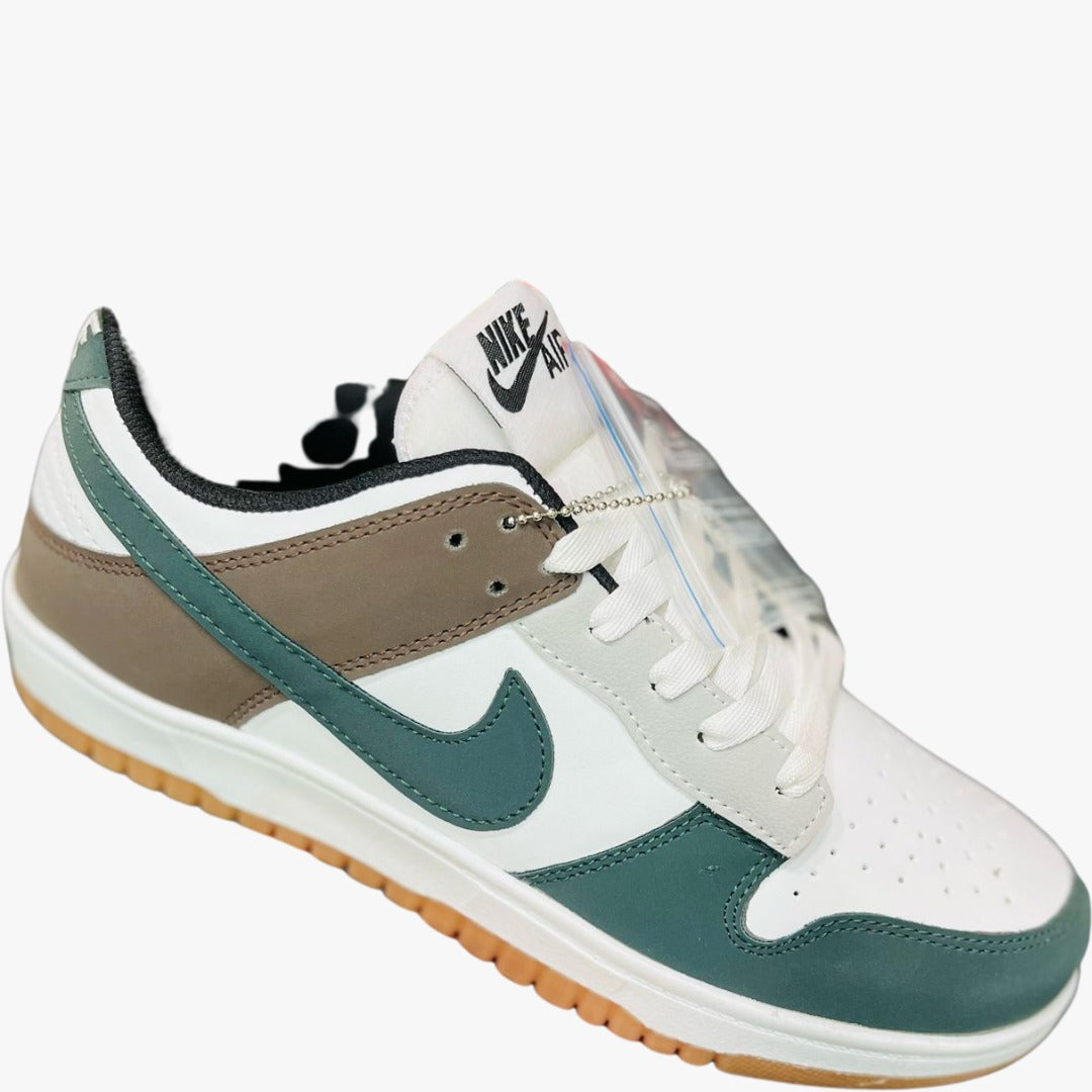 Nike Dunk Low Retro "Rattan/Gorge Green" sneakers