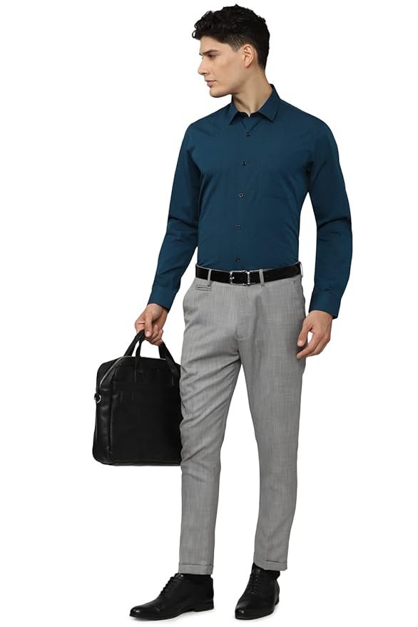 Peter England Men's Everday Regular Fit Solid Shirt | Cotton Rich | 5-Pin Pocketing - Image 3